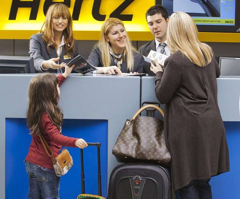 Hertz Renews Partnership With Disneyland Paris For A Further Five Years