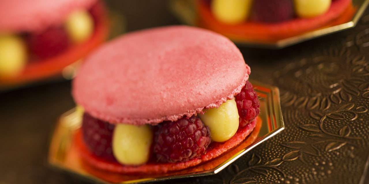 A Sweet Lesson: Macaroons vs. Macarons