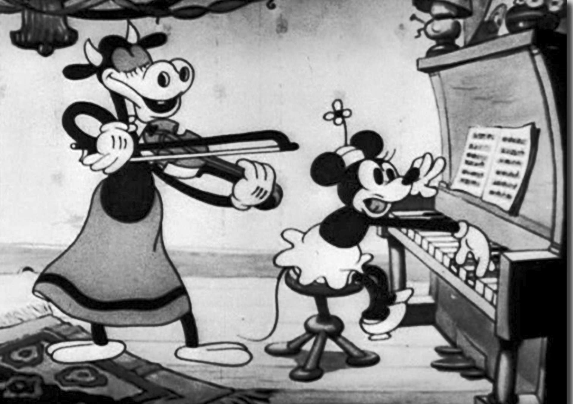 Who is Minnie Mouse? @minniemouse, explained