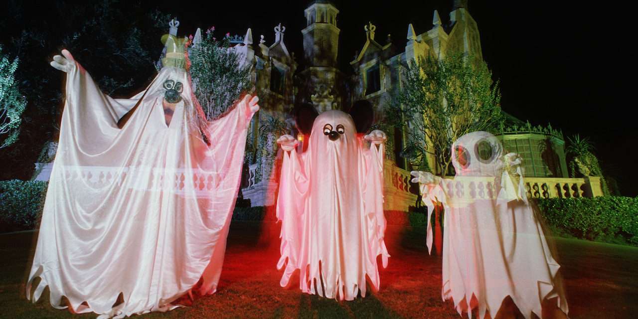 Days of Disney Past: Haunts at the Haunted Mansion!