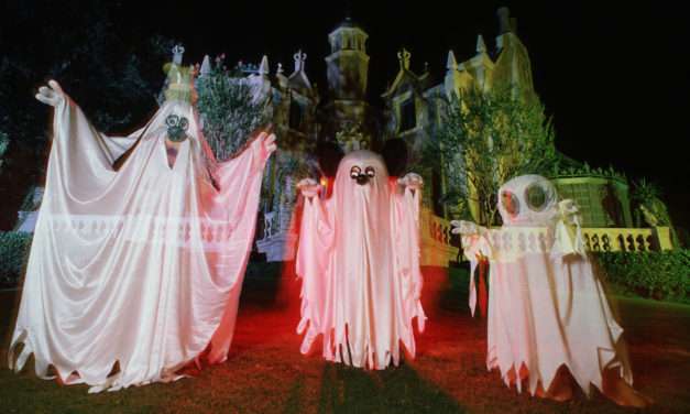 Days of Disney Past: Haunts at the Haunted Mansion!