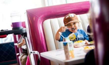 Preschoolers and Dining at Disneyland Resort