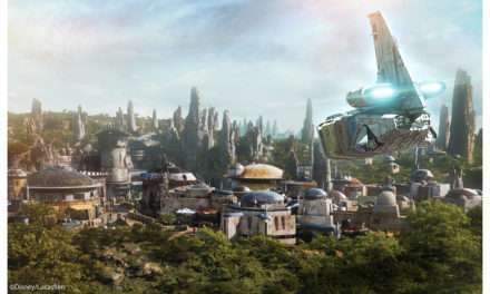 Star Tours Gives Guests First Peek at Star Wars: Galaxy’s Edge Planet at Disney Parks