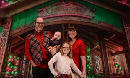 ‘Tis the Season for Family Photos at Disney PhotoPass Studio, Located at Disney Springs