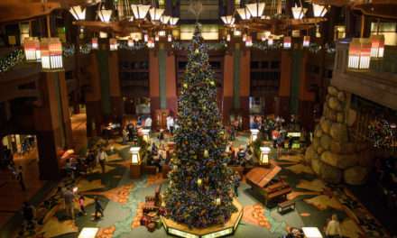 Six Ways to Celebrate the Holidays at the Hotels of the Disneyland Resort