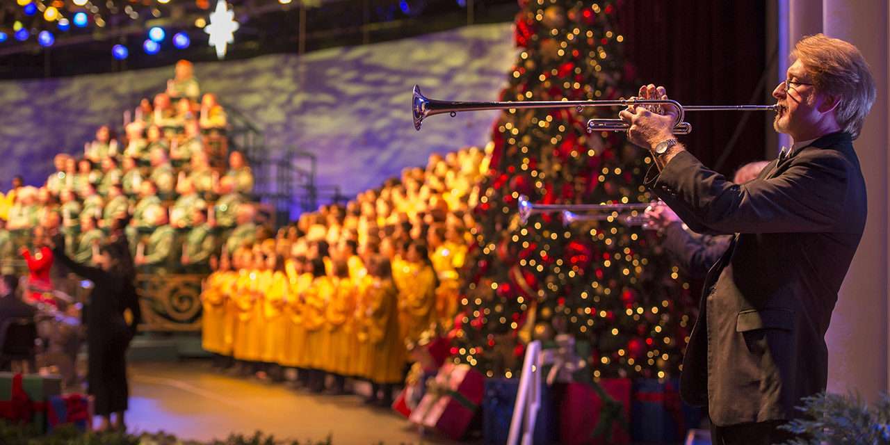 The ‘Candlelight Processional’ Returns To Epcot