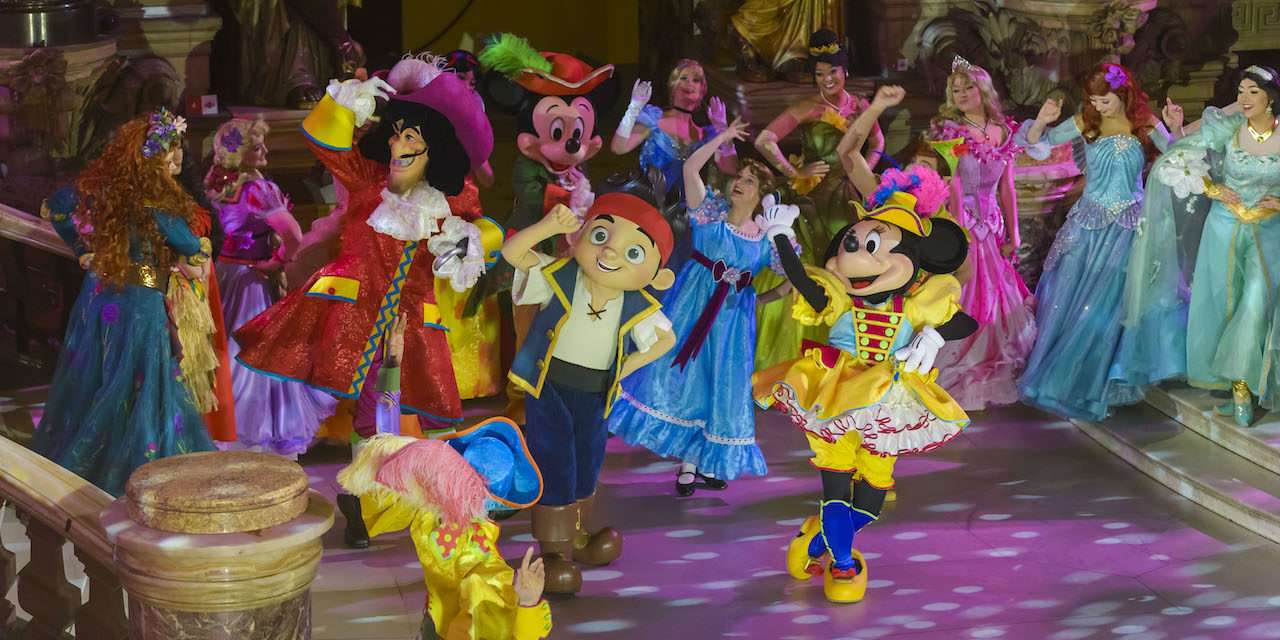 Disneyland Paris Fans Get a Preview of Pirates & Princesses Festival