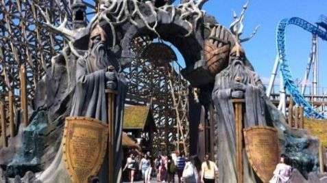 Top Theme Parks Around the World for Your Dream Family Summer Holiday