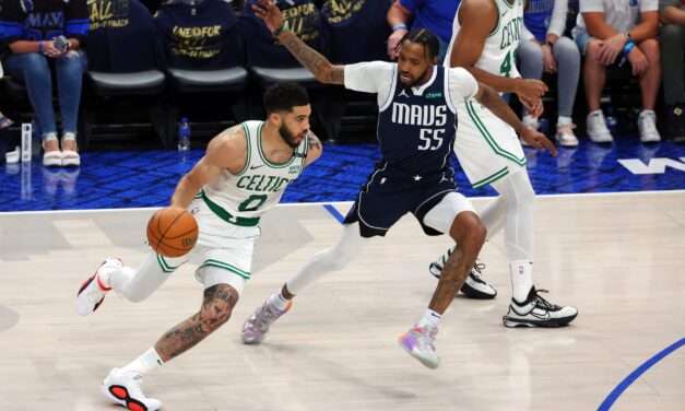 “ESPN and ABC Announce Thrilling NBA Broadcast Schedule for 2024-25 Season!”