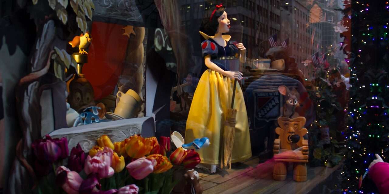 “Disney’s Magical Live-Action ‘Snow White’ Delivers Enchanting Performances with a Touch of Nostalgia – A Must-Watch for Fans of the Classic!”