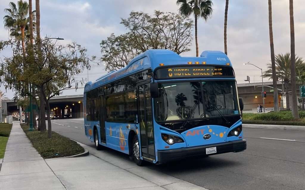 Navigating Disneyland: Exploring the Convenience of Anaheim Regional Transportation